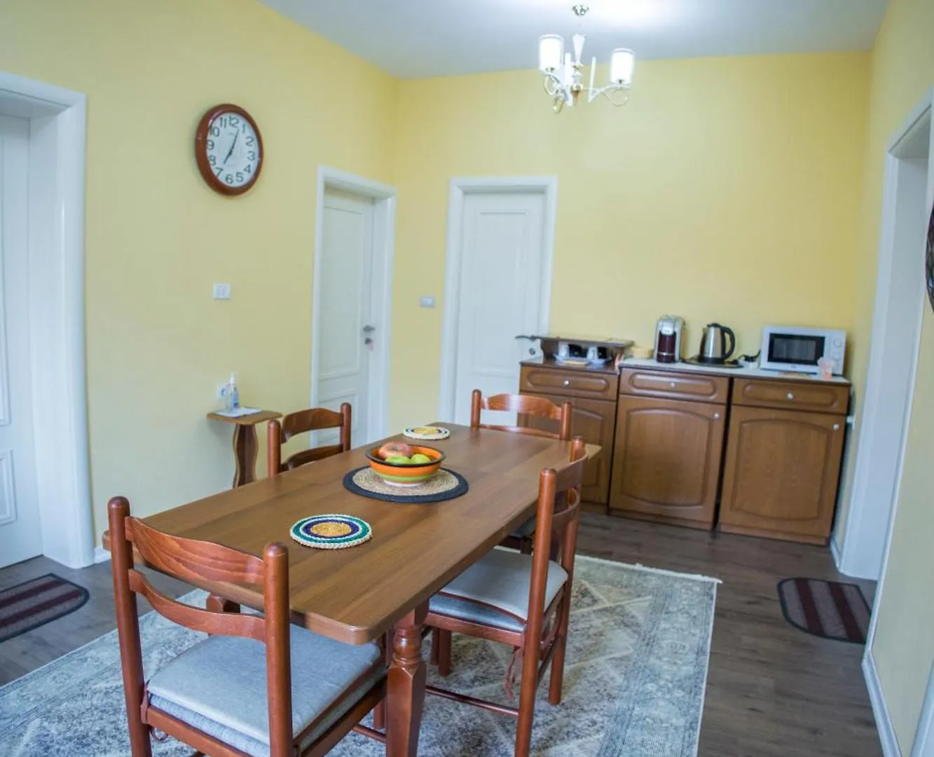 Vila Visi Hotel Korce 0*,  Albanien